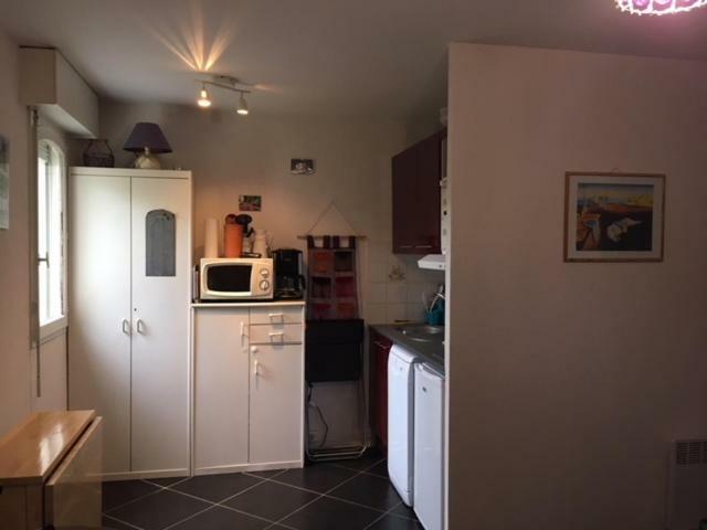 appartement proche mer avec jardin ensoleillé Houlgate Exteriör bild